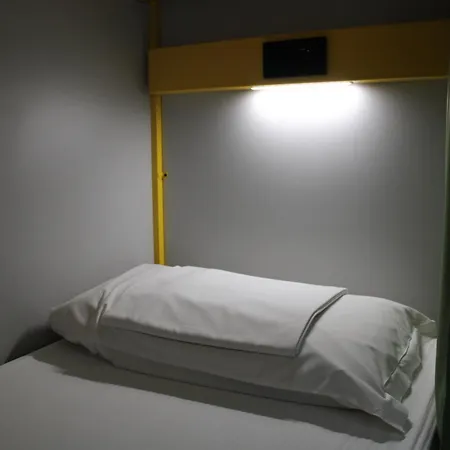 Hostal Scout Center *