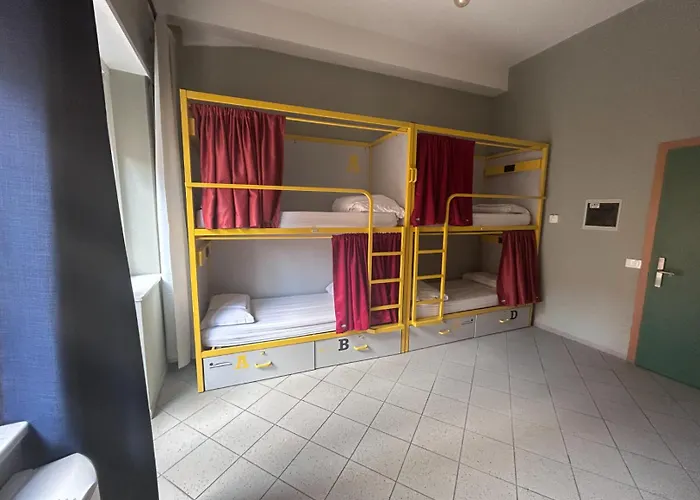 罗马斯科特中心酒店 旅馆 *