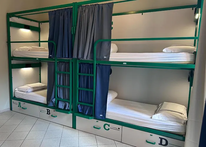 罗马斯科特中心酒店 旅馆 *