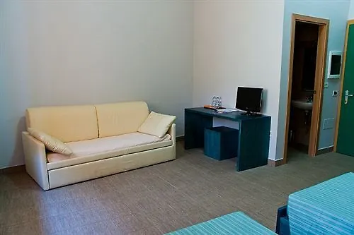 旅馆 罗马斯科特中心酒店 *