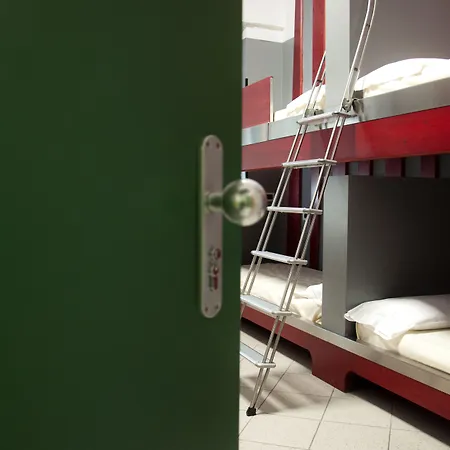 ホステル スカウト センター